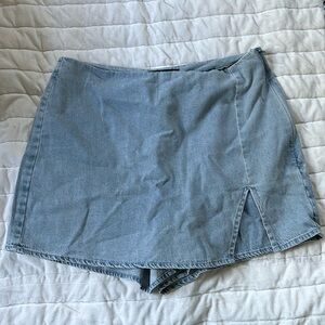 Lulu Jean mini skort